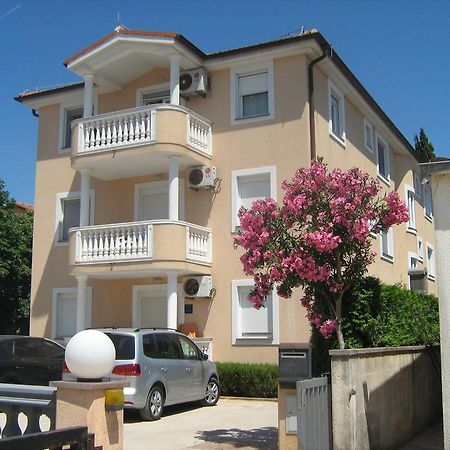 Apartment Leida 2 Медулин Стая снимка